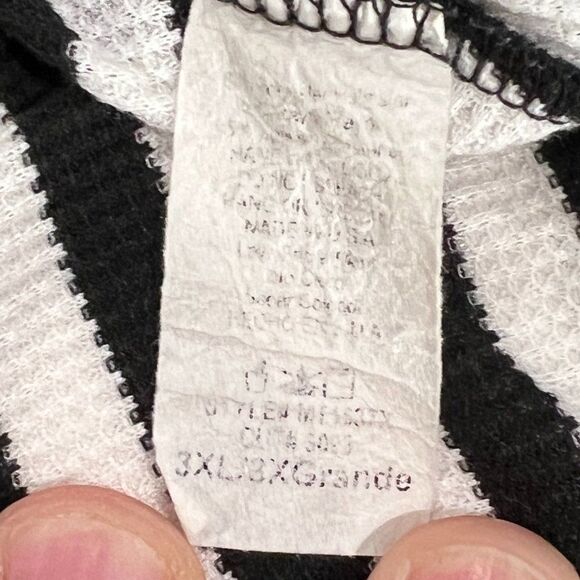 3 For $20 Mai Soli Striped Top 0048 - Picture 2 of 8